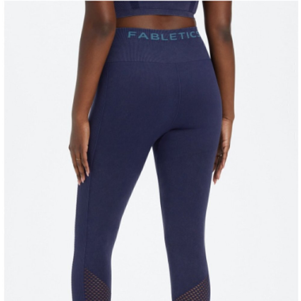 EC Fabletics Sync Seamless High-Waisted 7/8 Legging - Size Medium